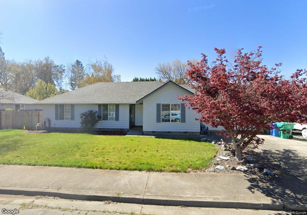 1726 Gardendale Ln, Grants Pass, OR 97527 - photo 1