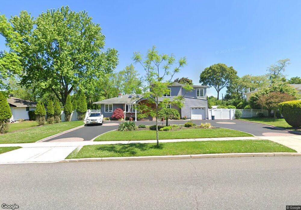 145 New Hwy, ComMacK, NY 11725 - photo 1