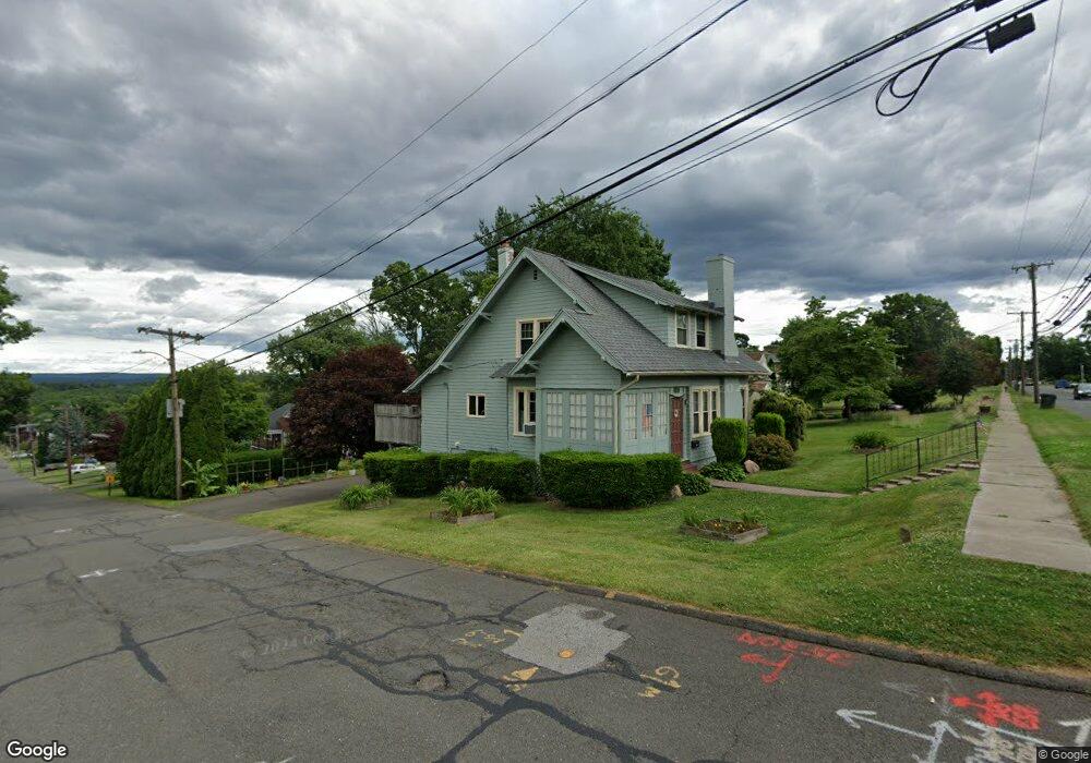 572 Ridge Rd, Wethersfield, CT 06109 - photo 1