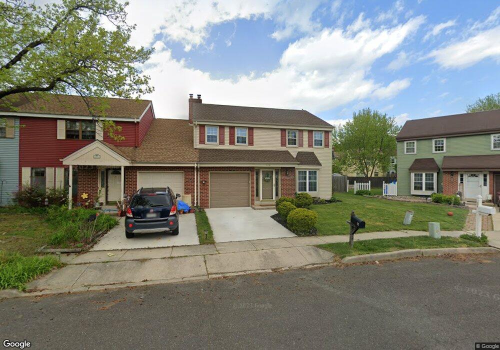 112 Mayfair Ln, Mount Laurel, NJ 08054 - photo 1