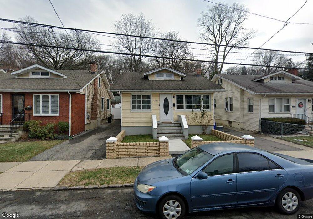 228 Tibbetts Rd, Yonkers, NY 10705 - photo 1