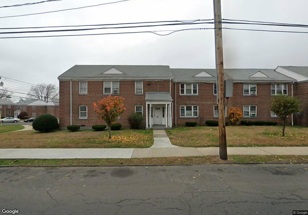 221 Huntington Rd unit C, Bridgeport, CT 06608 - photo 1