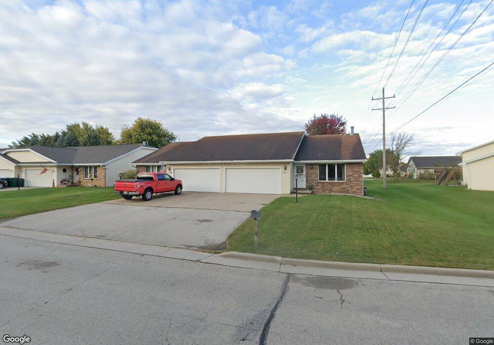 2411 N Cloudview Dr, Appleton, WI 54914 - photo 1