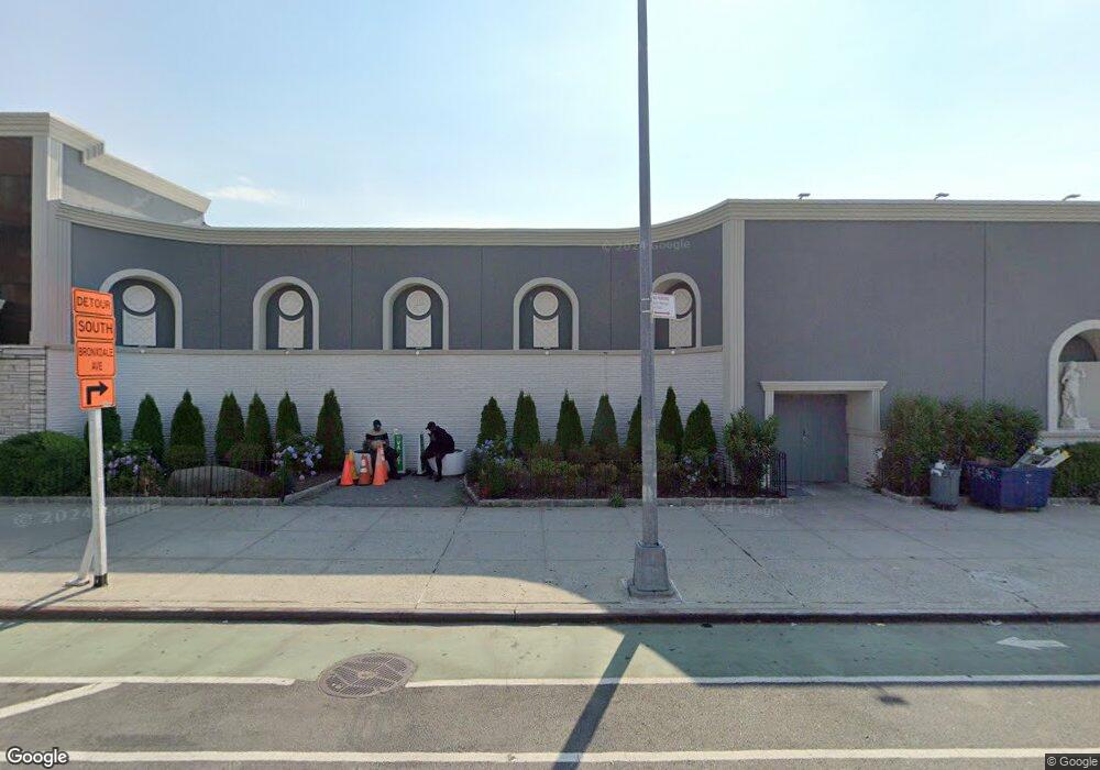 1701 Bronxdale Ave, Bronx, NY 10462 - photo 1