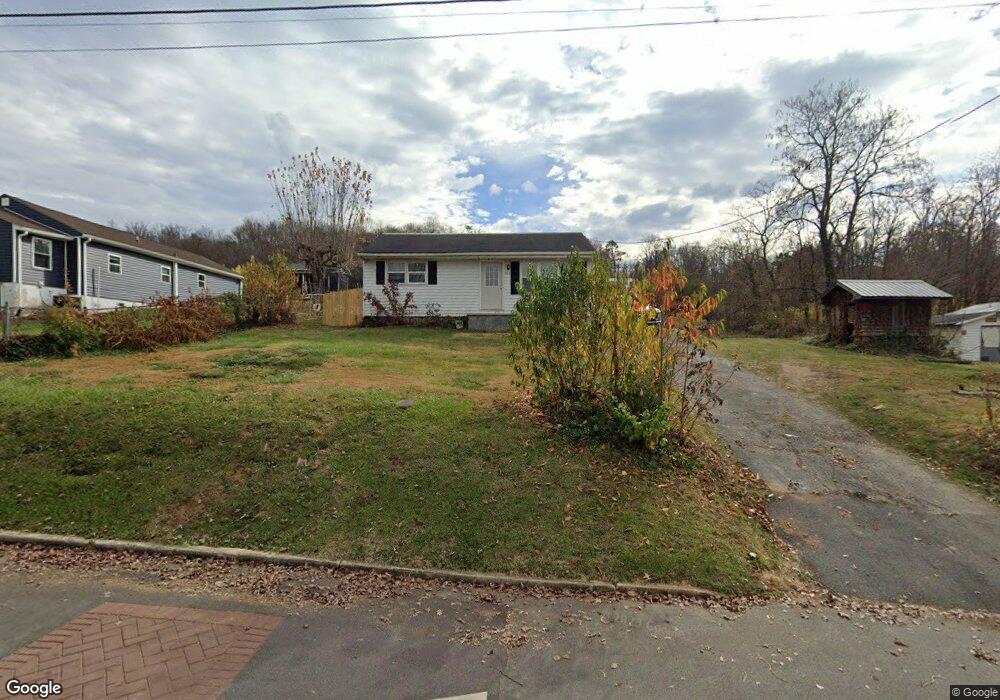 604 Saint Louis St, Johnson City, TN 37601 - photo 1