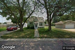 810 N Cedar St, Canton, SD 57013