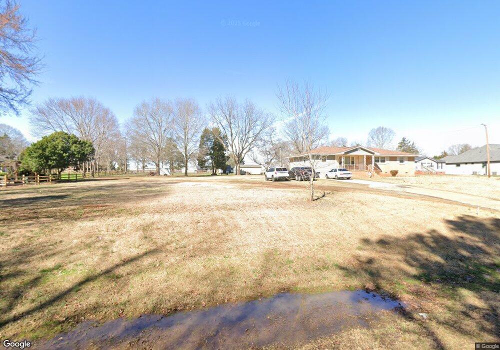 398 Forest Way Dr, Fort Mill, SC 29715 - photo 1