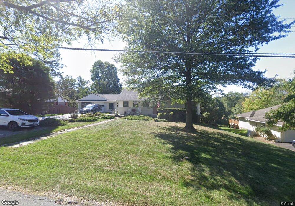 7305 Gordons Rd, Falls Church, VA 22043 - photo 1