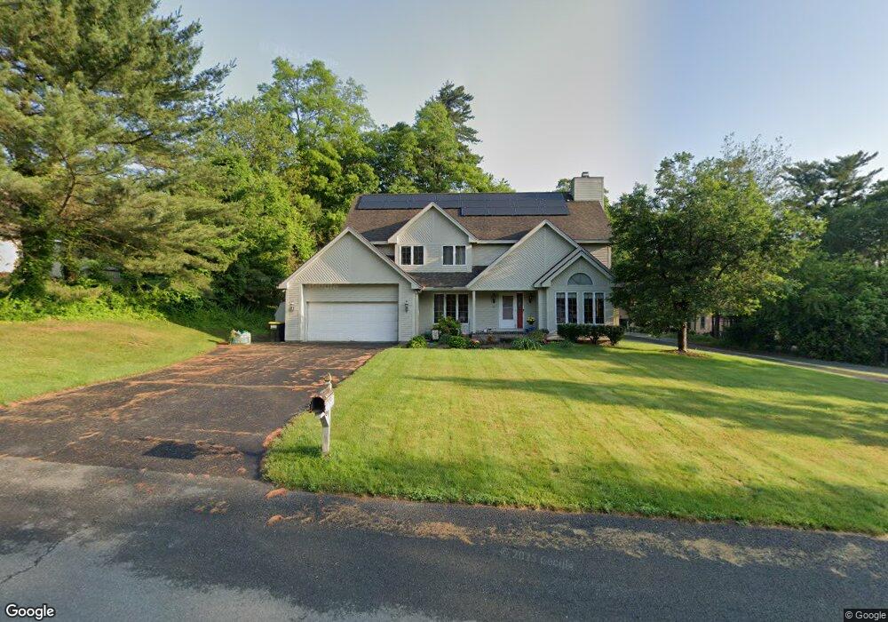 45 Oaktree Ln, Schenectady, NY 12309 - photo 1