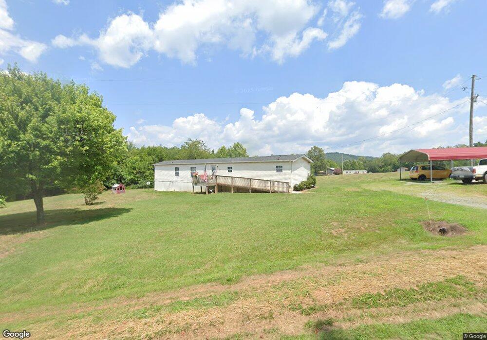 2610 Robinhood Rd, Callands, VA 24530 - photo 1
