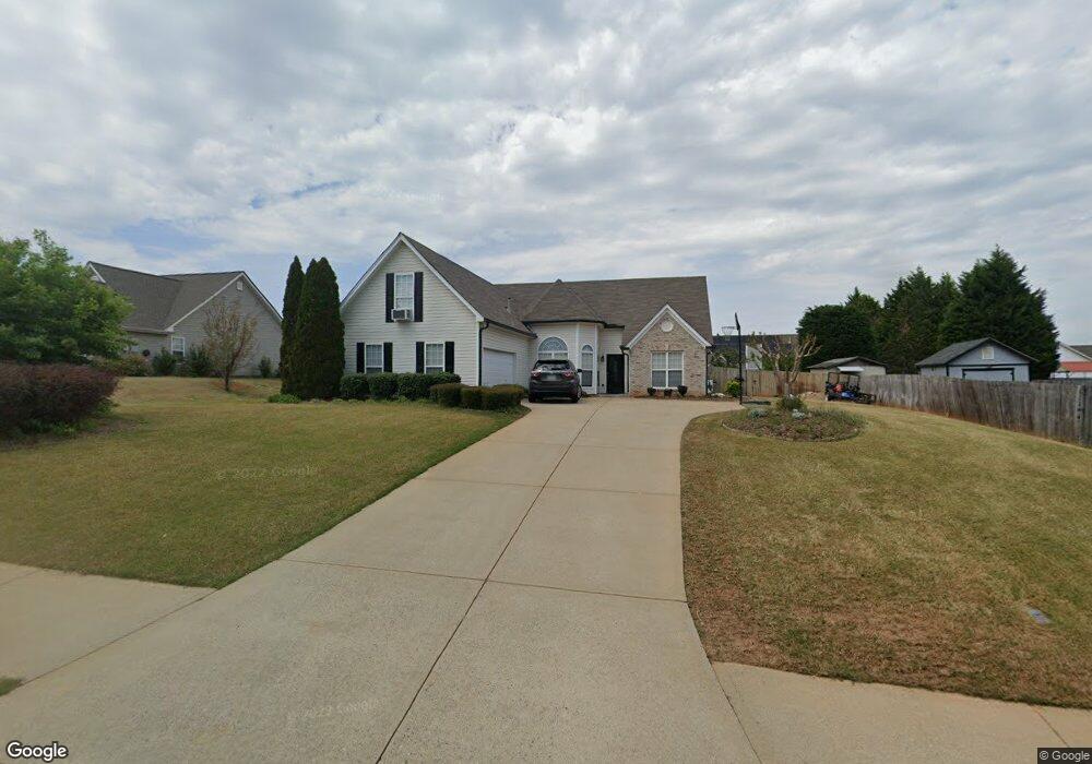 5608 Mohave Ct, Flowery Branch, GA 30542 - photo 1