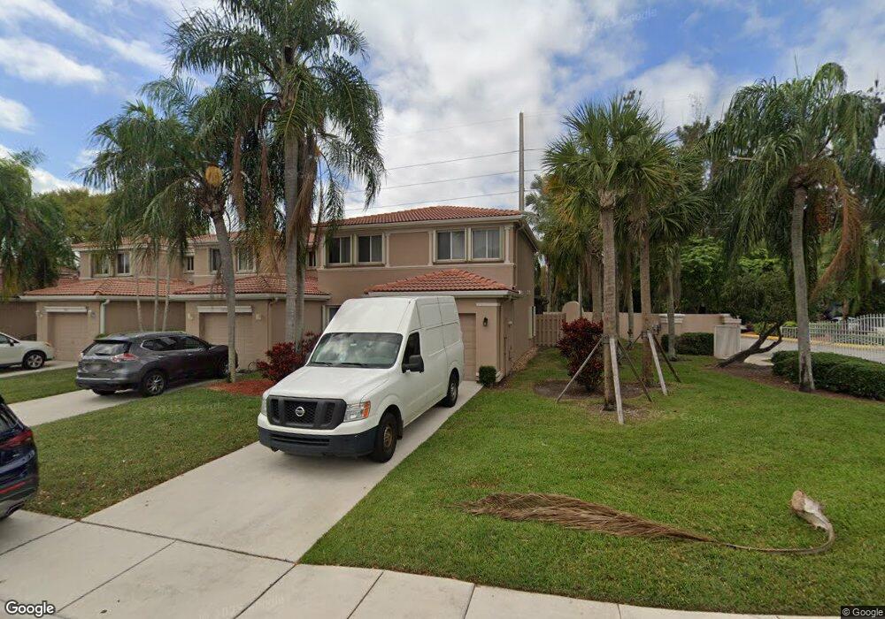 1517 W Harmony Lake Cir, Davie, FL 33324 - photo 1