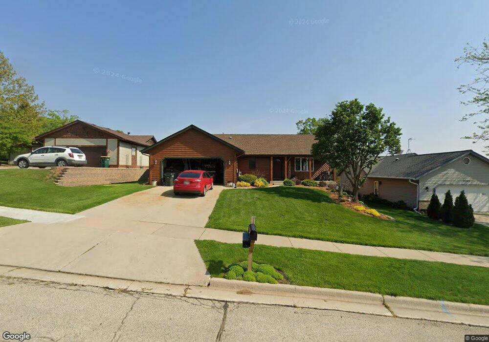 3228 Regent Place, West Bend, WI 53090 - photo 1