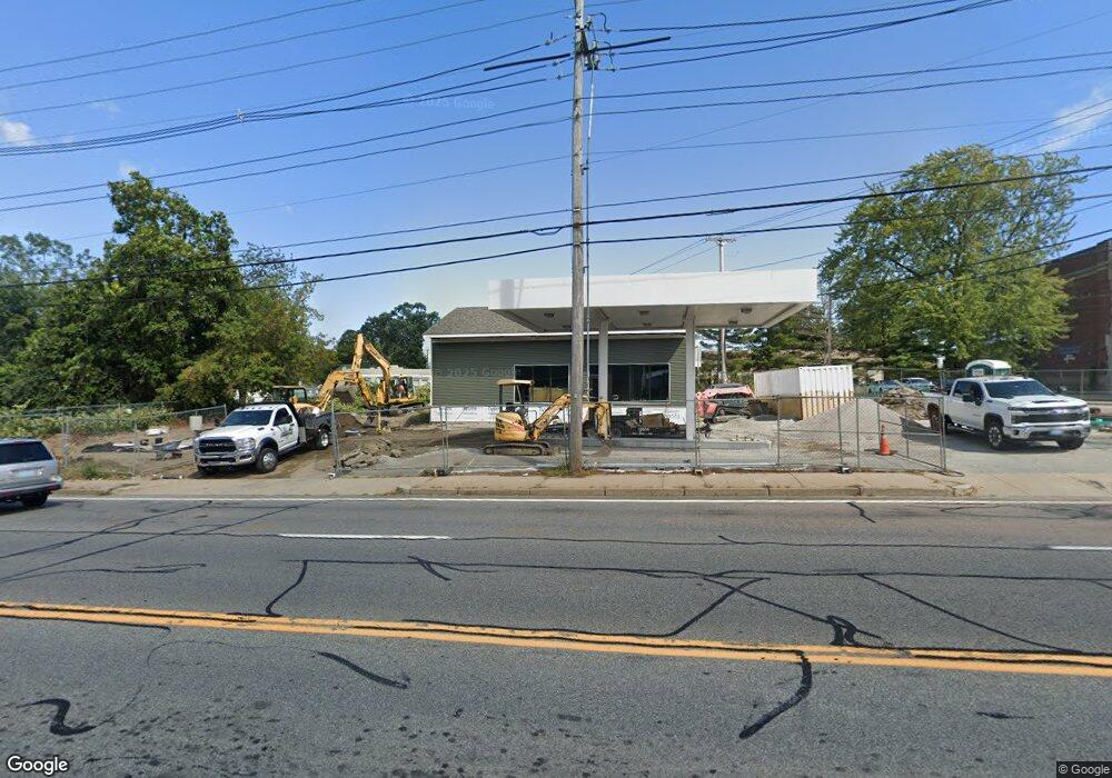 568 Warwick Ave, Warwick, RI 02888 - photo 1