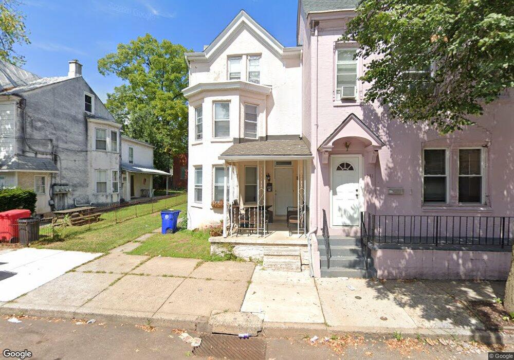 329 Chestnut St, Pottstown, PA 19464 - photo 1