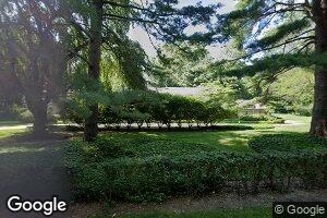 4 Forest Dr, Port Washington, NY 11050