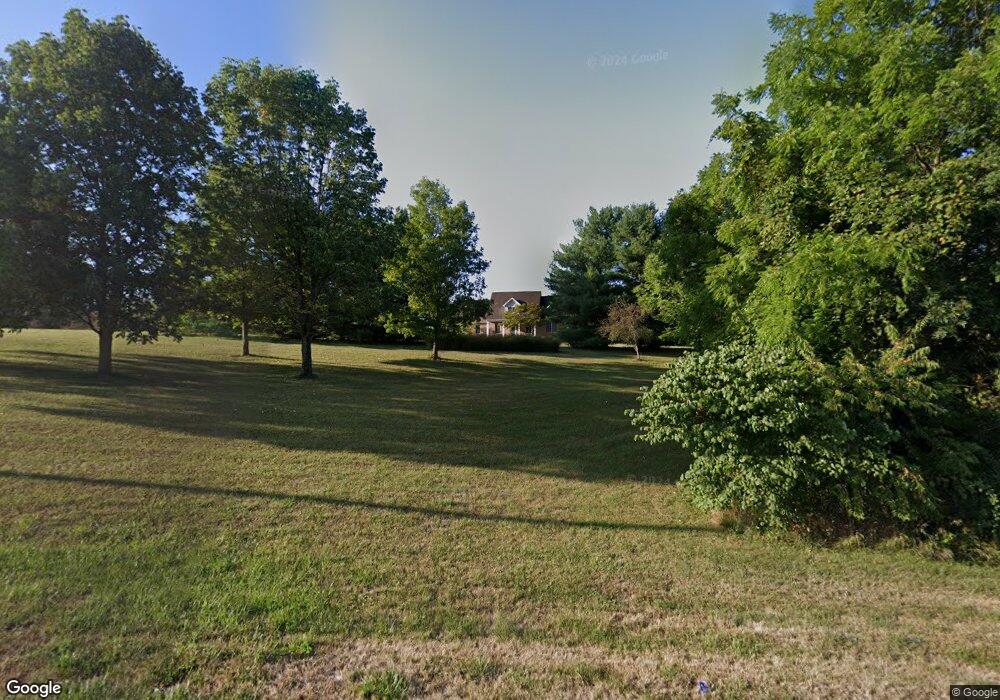 7215 Tarlton Rd, Circleville, OH 43113 - photo 1