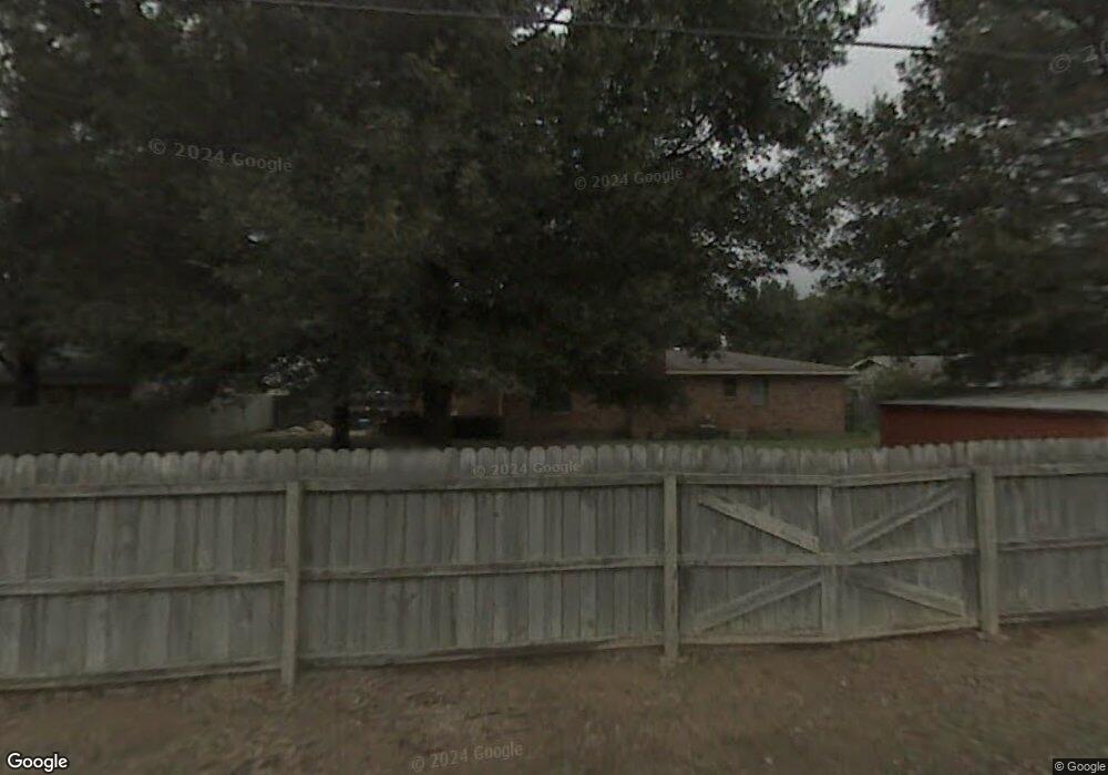 2103 S Oak St, Stuttgart, AR 72160 - photo 1