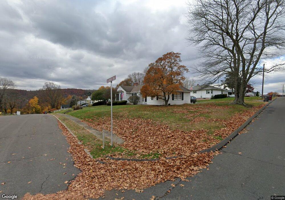 110 Clearview Cir, Naugatuck, CT 06770 - photo 1