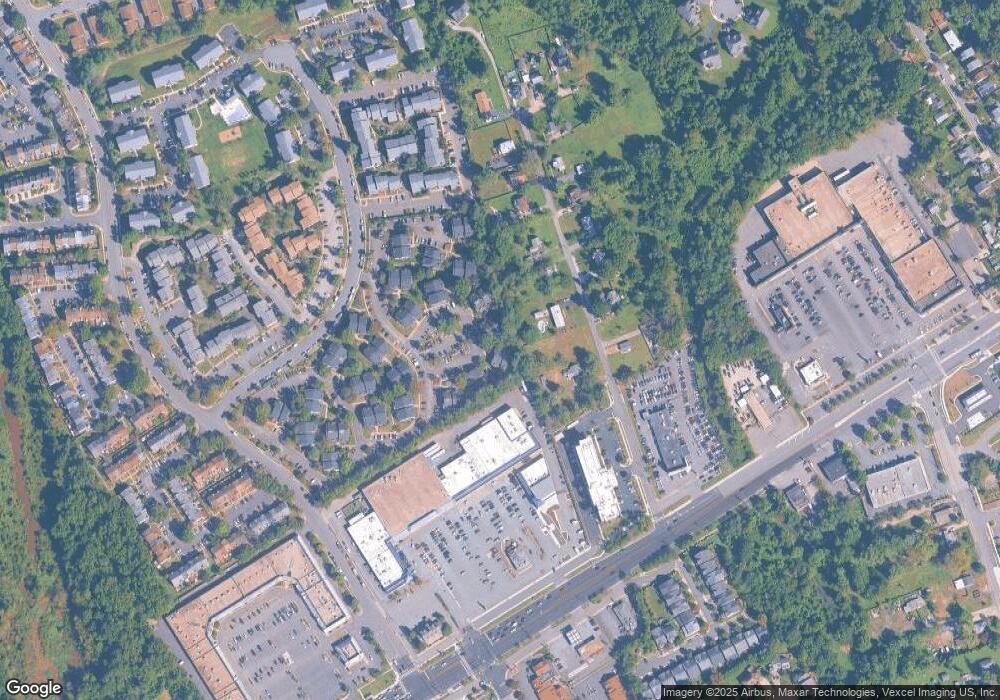 8637 Beekman Place unit A, Alexandria, VA 22309 - photo 1