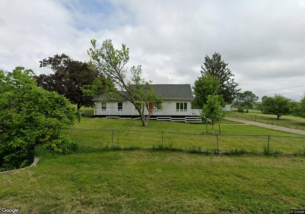 2316 37th Ave SW, Cedar Rapids, IA 52404 - photo 1