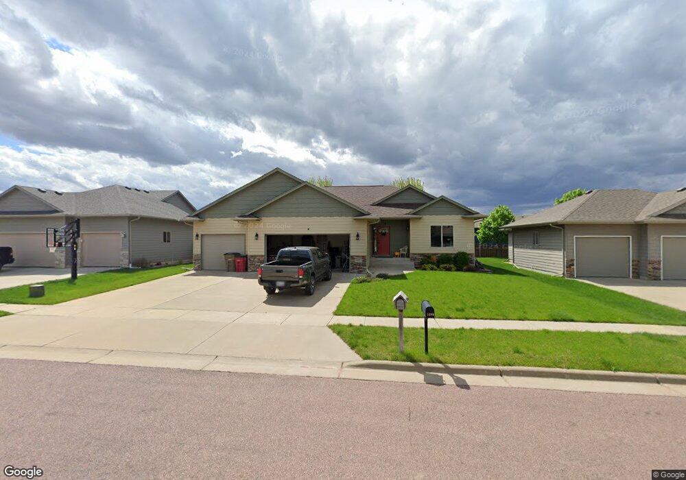 5301 S Chinook Ave, Sioux Falls, SD 57108 - photo 1