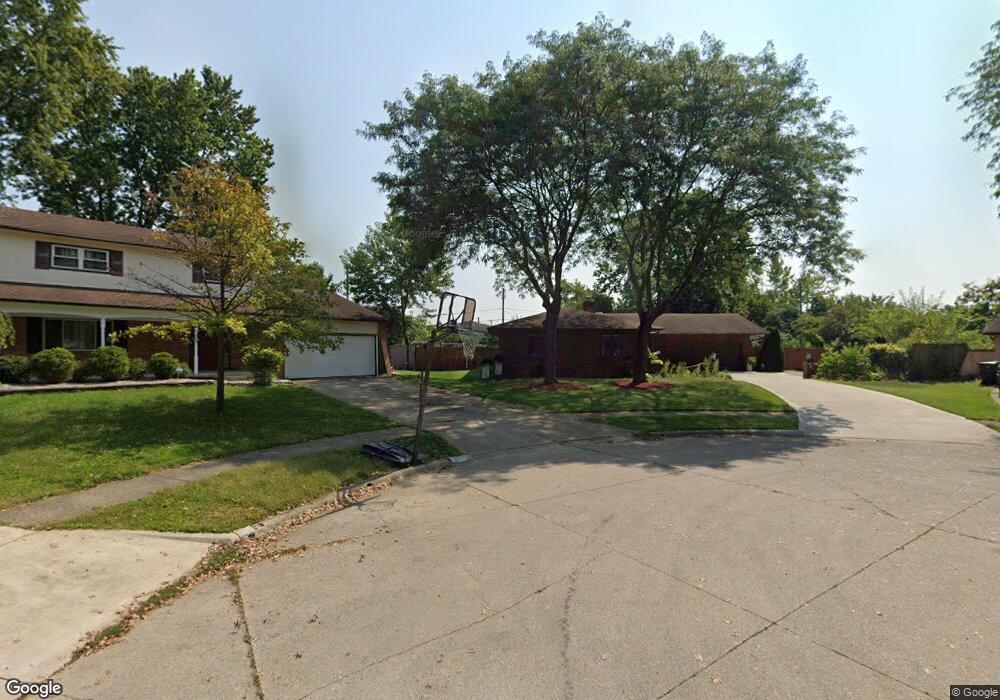 1823 White Pine Ct unit 1228, Columbus, OH 43229 - photo 1