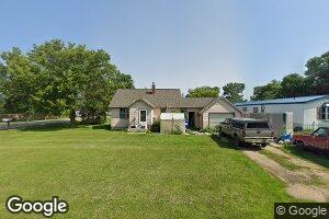 102 E 1st St, White, SD 57276