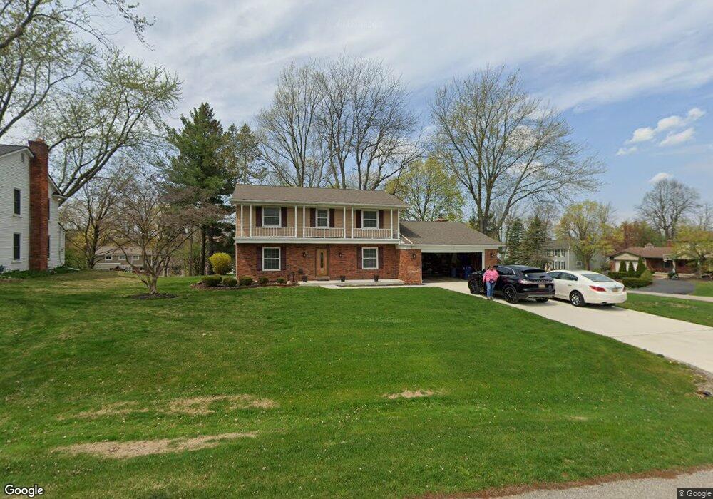 2110 Lost Tree Way, Bloomfield Hills, MI 48304 - photo 1