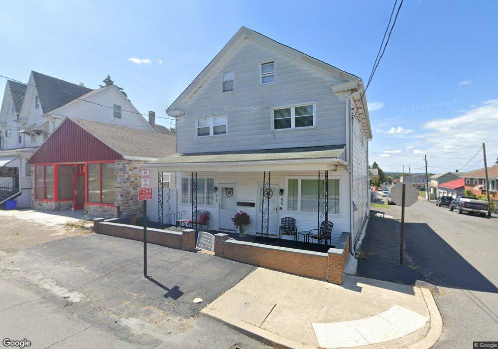 818 N Vine St, Hazleton, PA 18201 - photo 1