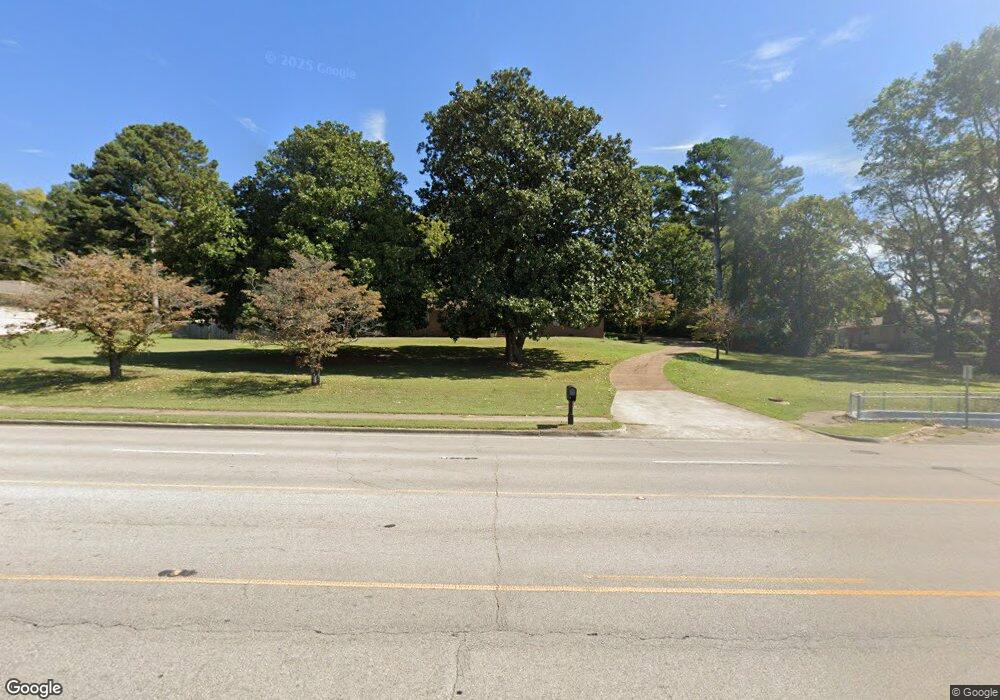 6811 Whitesburg Dr SE, Huntsville, AL 35802 - photo 1