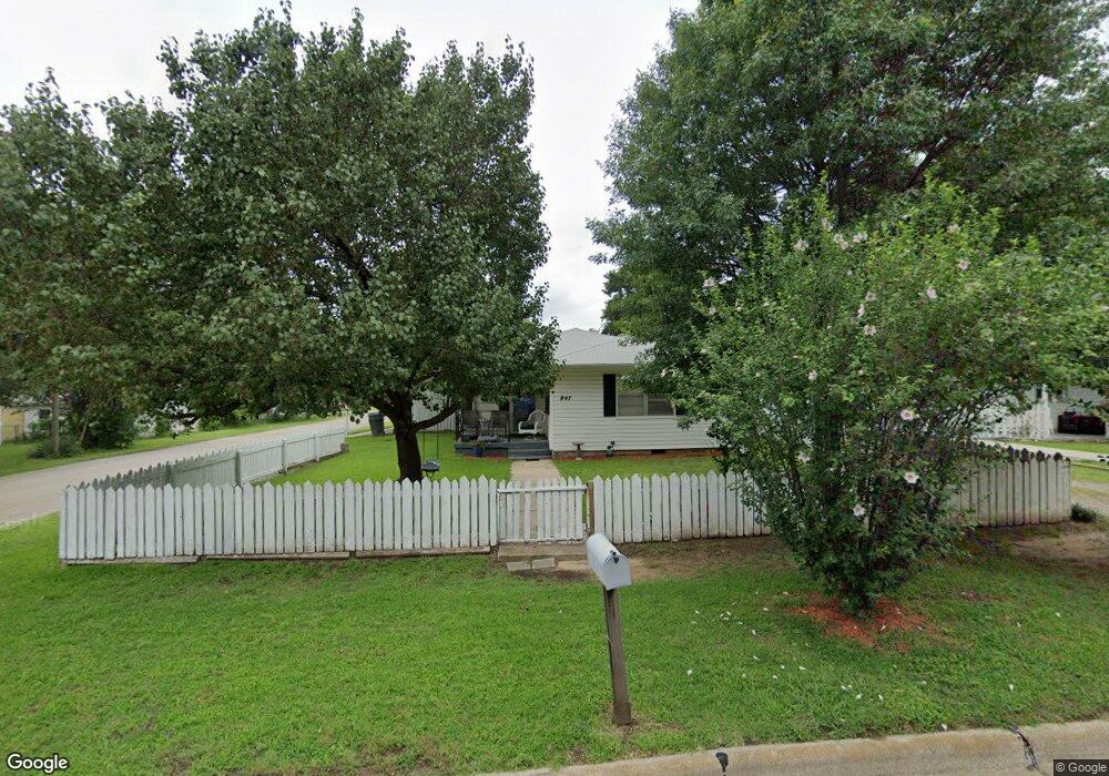 847 C St SE, Ardmore, OK 73401 - photo 1