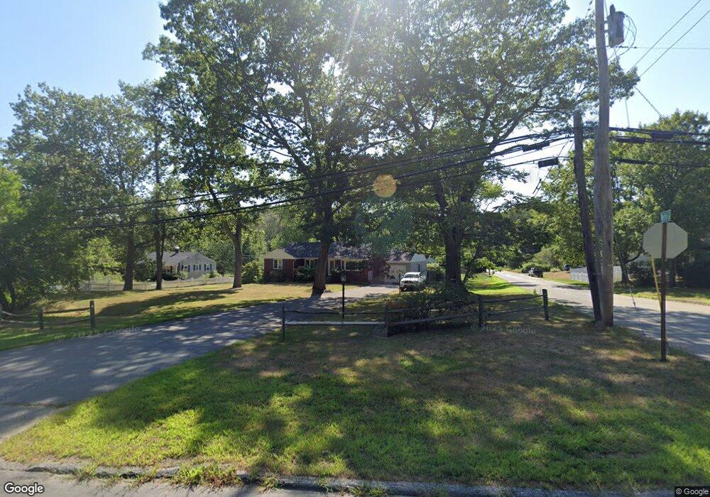 109 Dennett Rd, Kittery, ME 03904 - photo 1