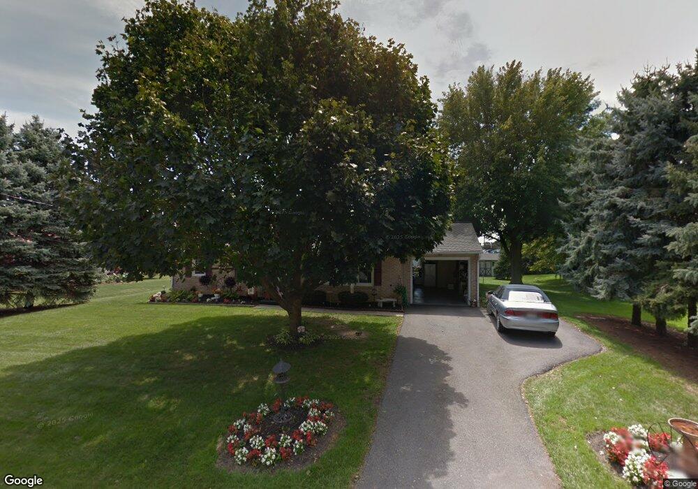 834 Walnut St, New Holland, PA 17557 - photo 1