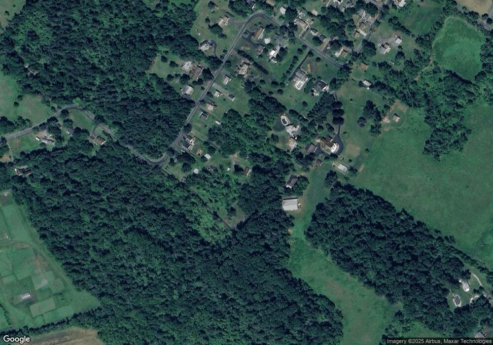 907 Englesville Hill Rd, Boyertown, PA 19512 - photo 1