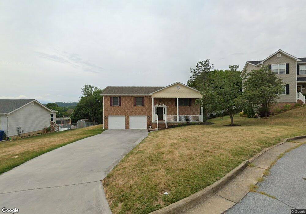 1175 River Bend Ct, Front Royal, VA 22630 - photo 1