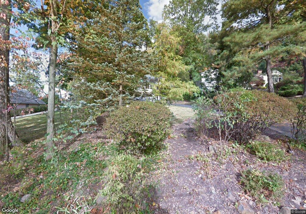 17 Upper Dr, Watchung, NJ 07069 - photo 1