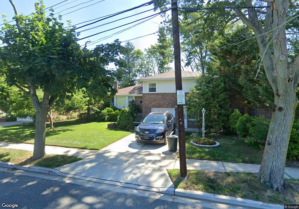 878 Longview Ave, Valley Stream, NY 11581 - photo 1