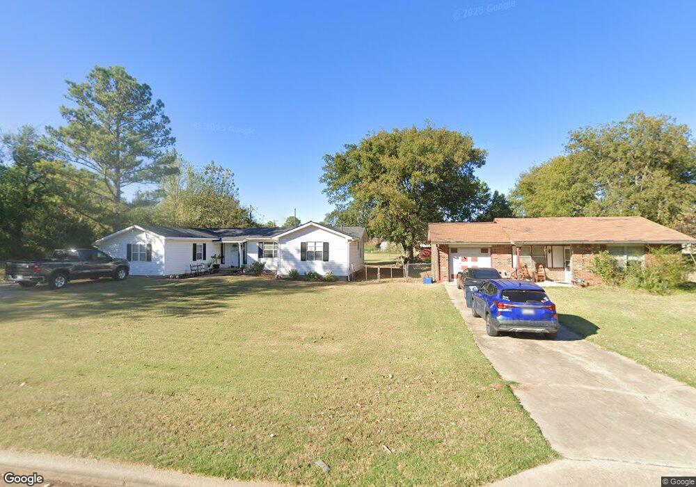 1726 W University St, Shawnee, OK 74804 - photo 1