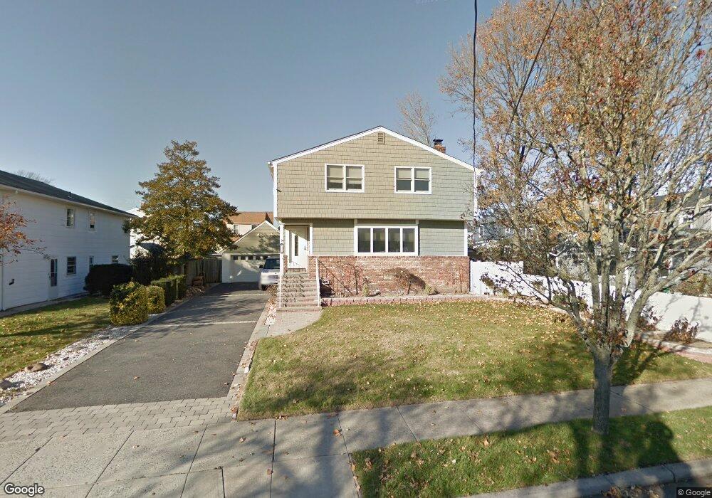 857 Mckinley St, Baldwin, NY 11510 - photo 1