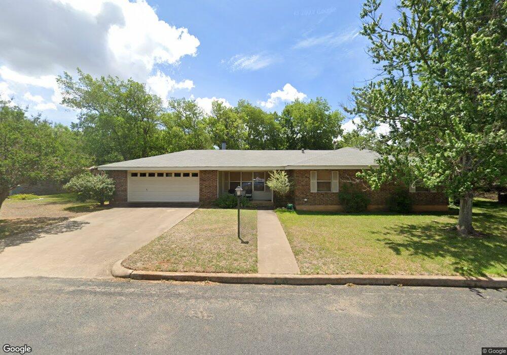 603 Kristofer St, Fredericksburg, TX 78624 - photo 1