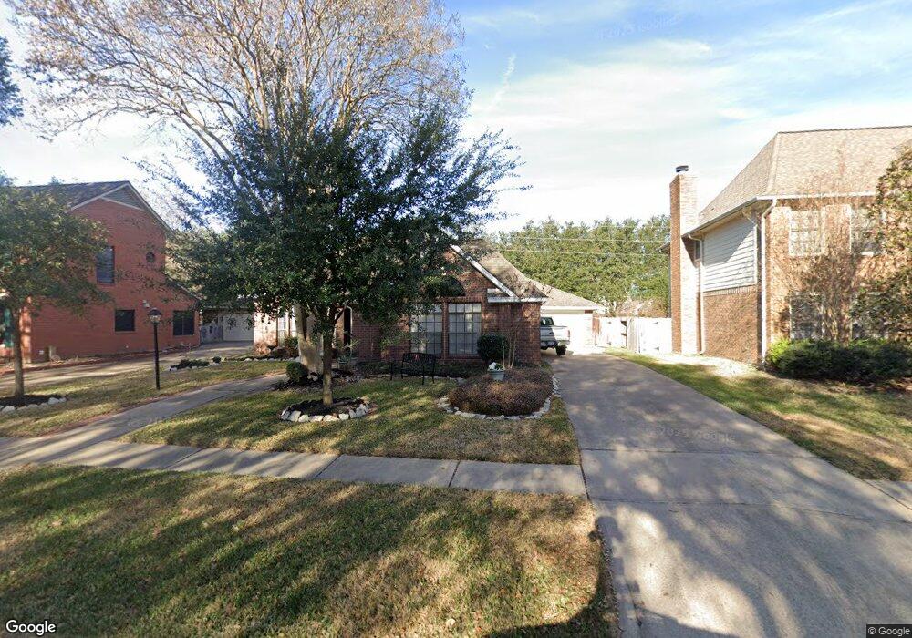 7611 Shangrila Ln, Houston, TX 77095 - photo 1