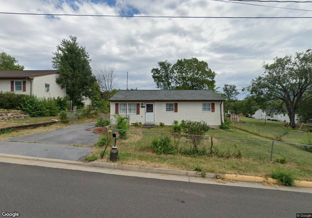 344 Walton St, Strasburg, VA 22657 - photo 1