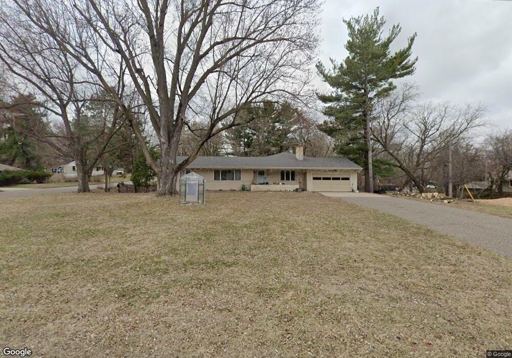 4260 Woodhill Rd, Minnetonka, MN 55345 - photo 1