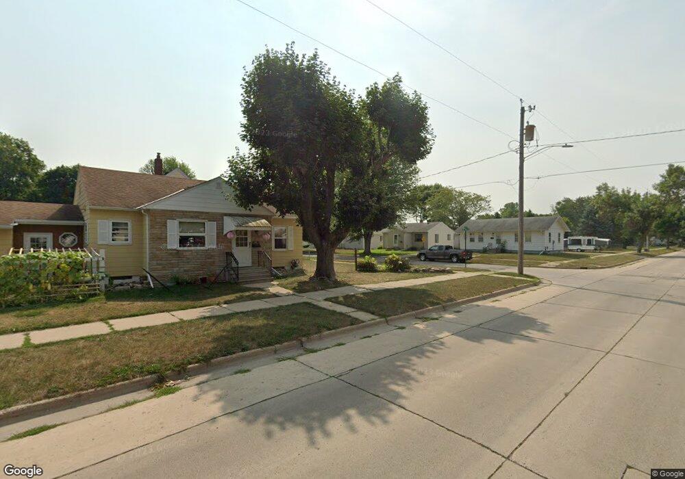 906 10th Ave SE, Austin, MN 55912 - photo 1