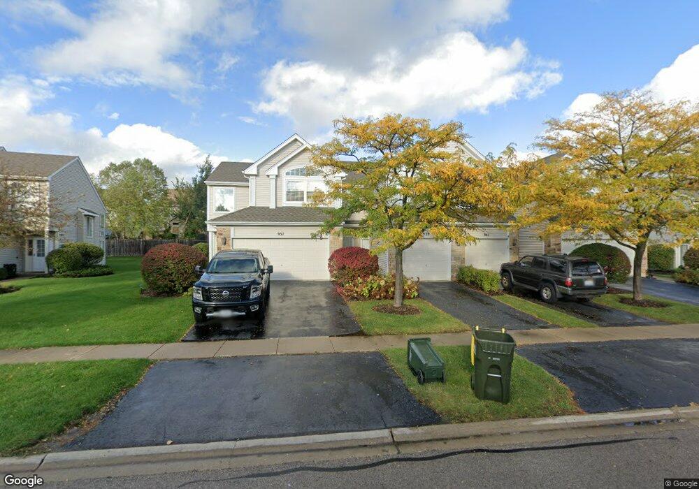 939 Mesa Dr, Lake In the Hills, IL 60156 - photo 1