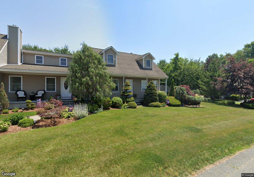 27 Brittney Ln, Warren, RI 02885 - photo 1