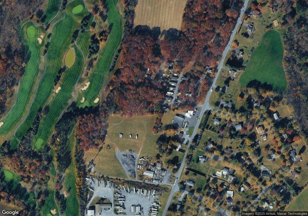 2431 Royal Oak Ln, Bath, PA 18014 - photo 1