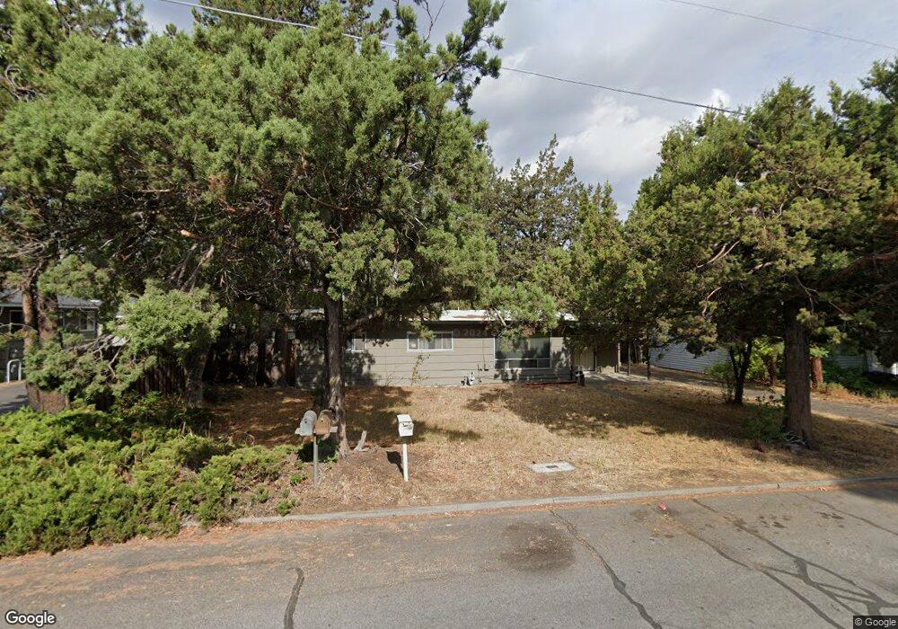 525 SE 4th St, Bend, OR 97702 - photo 1