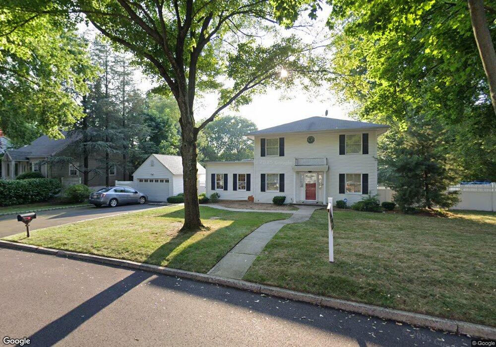 551 Salem St, Paramus, NJ 07652 - photo 1